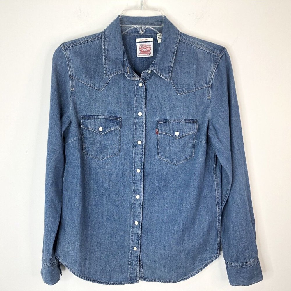 Levi Strauss Denim Shirt Blouse Womens S Pearl Snap Barstow Western Classic Fit